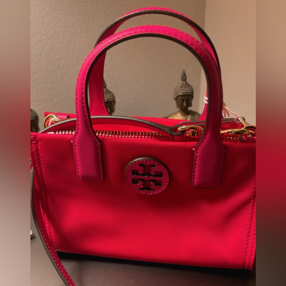 NWT TORY BURCH ELLA Nylon MINI TOTE Bright Pink MINI Crossbody bag purse. 💕